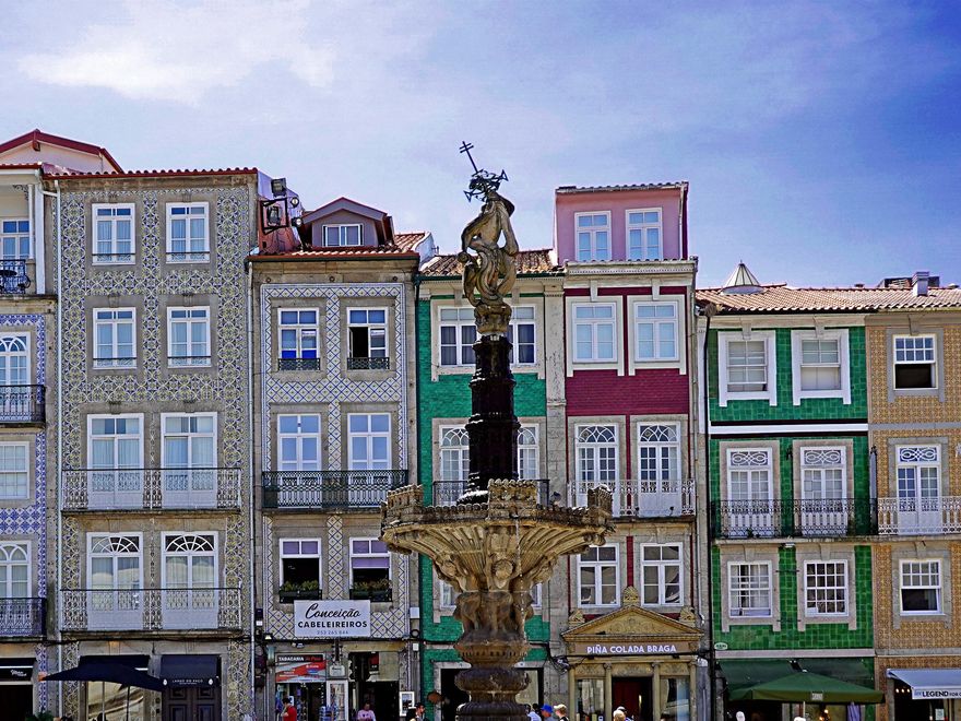 Casas multicolores en el centro de Braga.