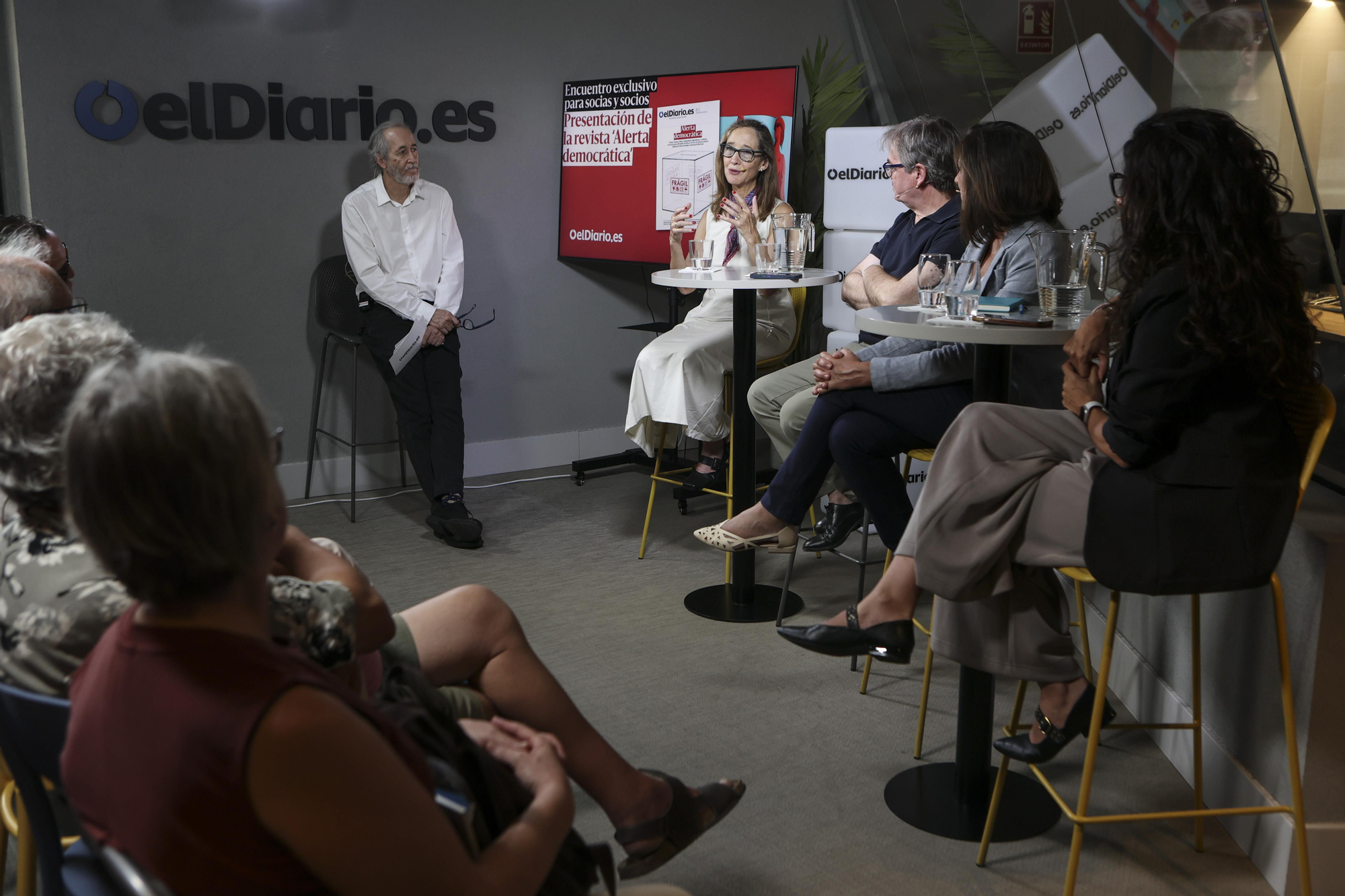 ‘Alerta democrática’, la nueva revista de elDiario.es, en imágenes