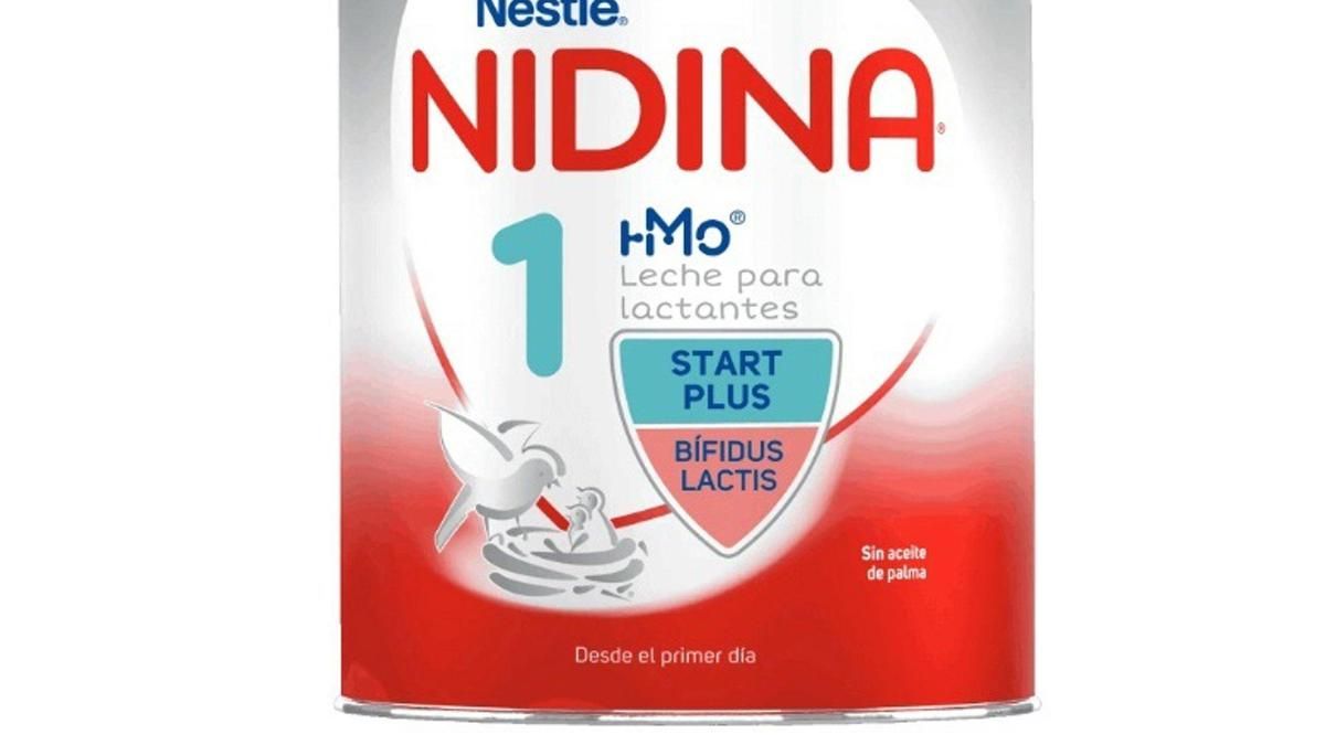 Nestlé retira lotes de su leche para bebés por la presencia de 'Bacillus cereus', que puede causar vómitos intensos y diarrea