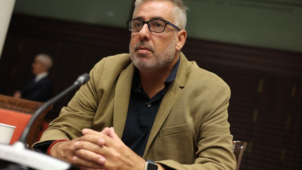 Jorge González .