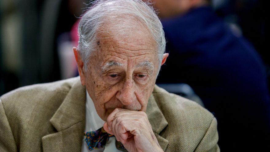 Embajadores eméritos creen que el peso internacional de España ahora es menguante