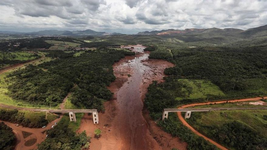 El pasado 25 de enero, en la ciudad de Brumadinho, en el estado de Minas Gerais, sureste del país, el colapso de un dique del gigante minero Vale generó un alud de agua y residuos minerales que provocó la muerte de 250 personas y la desaparición de otras 20.