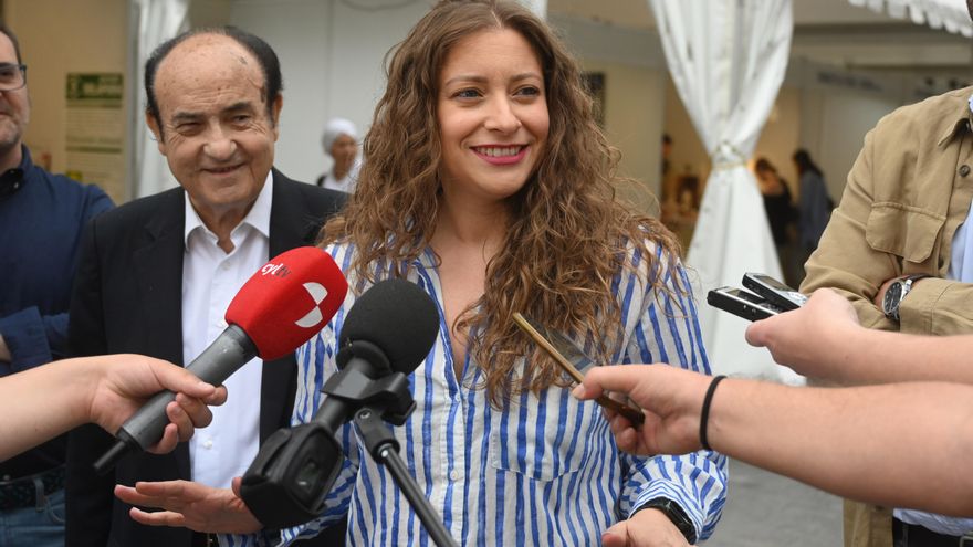 Ester Muñoz (PP) acusa al Gobierno de tratar a los inmigrantes "como si fueran objetos"