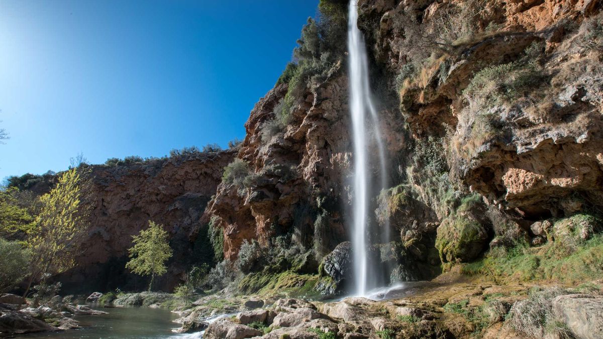 Esta preciosa cascada de 60 metros es uno de los mejores alicientes naturales para visitar esta comarca de Castellón