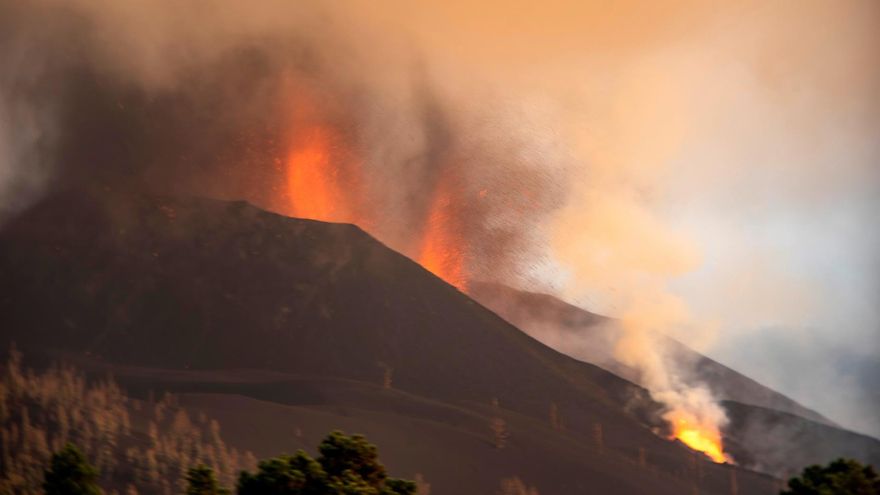Vista de la erupción en el Volcán Cumbre Vieja, en La Palma. 