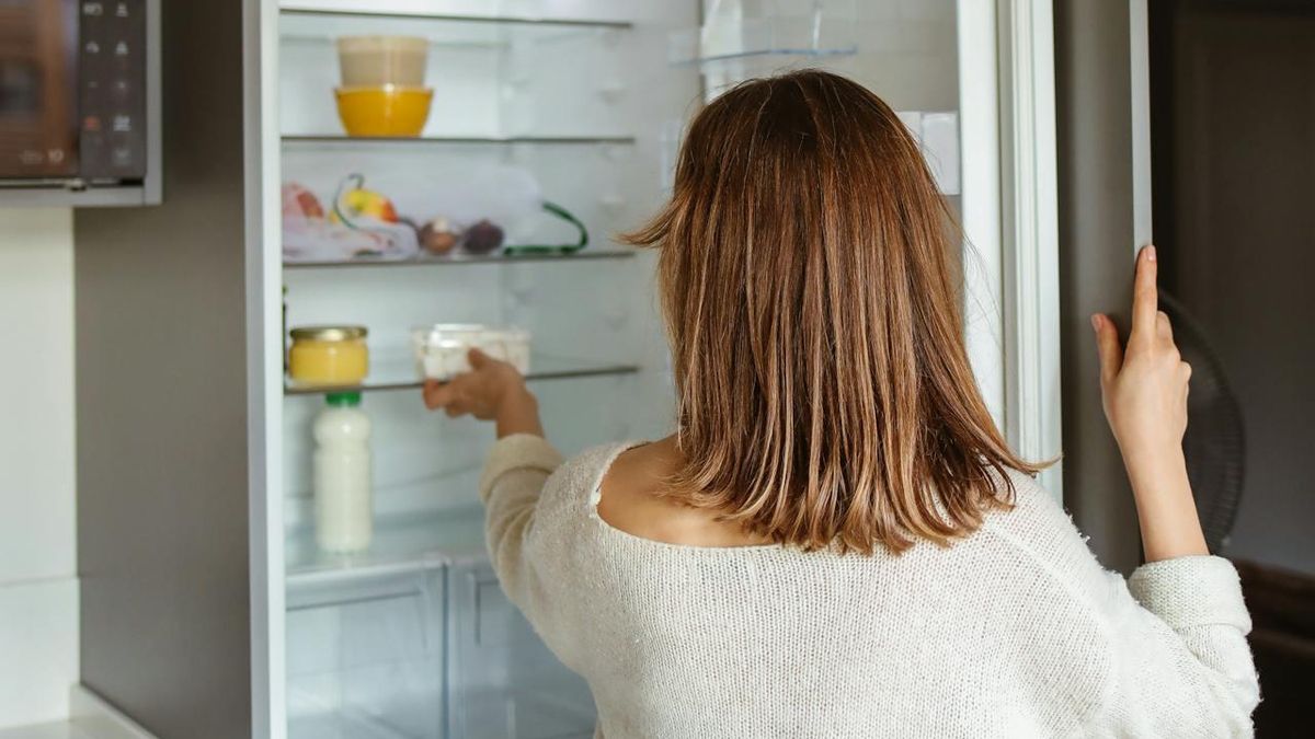 El método FIFO que usan los restaurantes para que no se pudra la comida: cómo aplicarlo en casa para ahorrar dinero