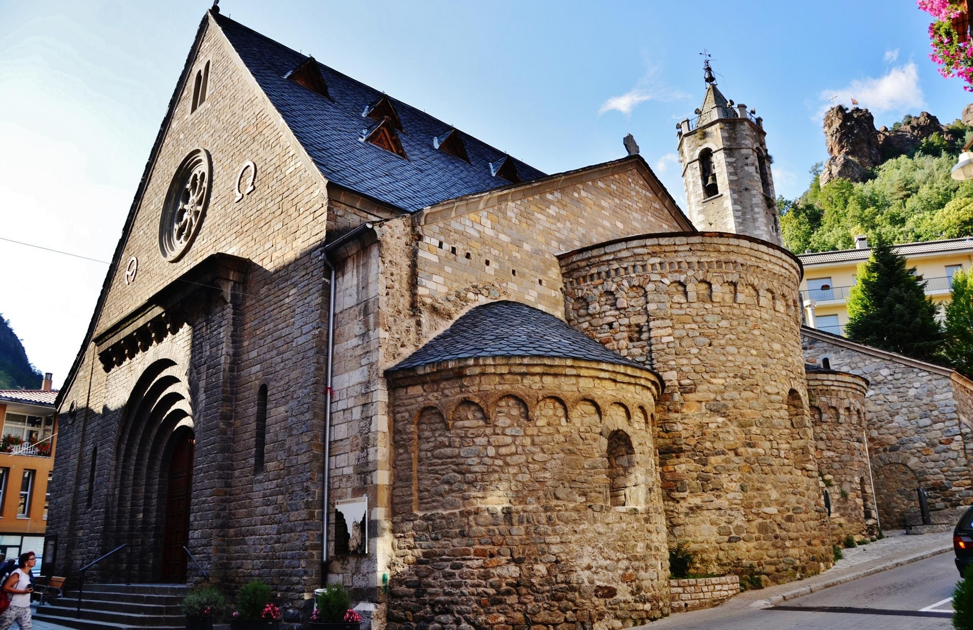 Iglesia de Santa Maria de Ribes.