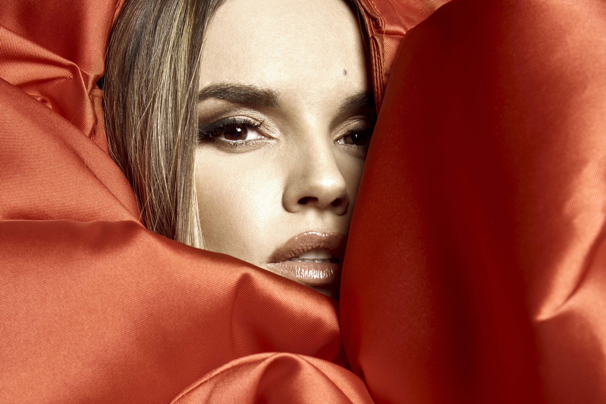 Las fotos promocionales de Melody para Eurovisión 2025