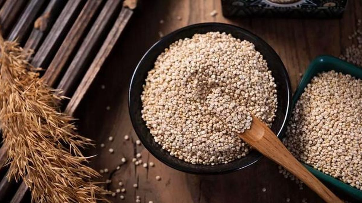 Unas fuentes con quinoa.