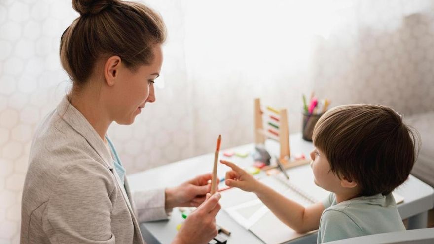 “Doblemente maltratada”: cuando la burocracia obstaculiza la ayuda psicológica al hijo de una víctima de violencia de género