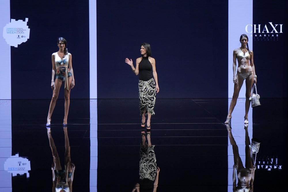 Chaxi Canarias tiñó la noche de canariedad.