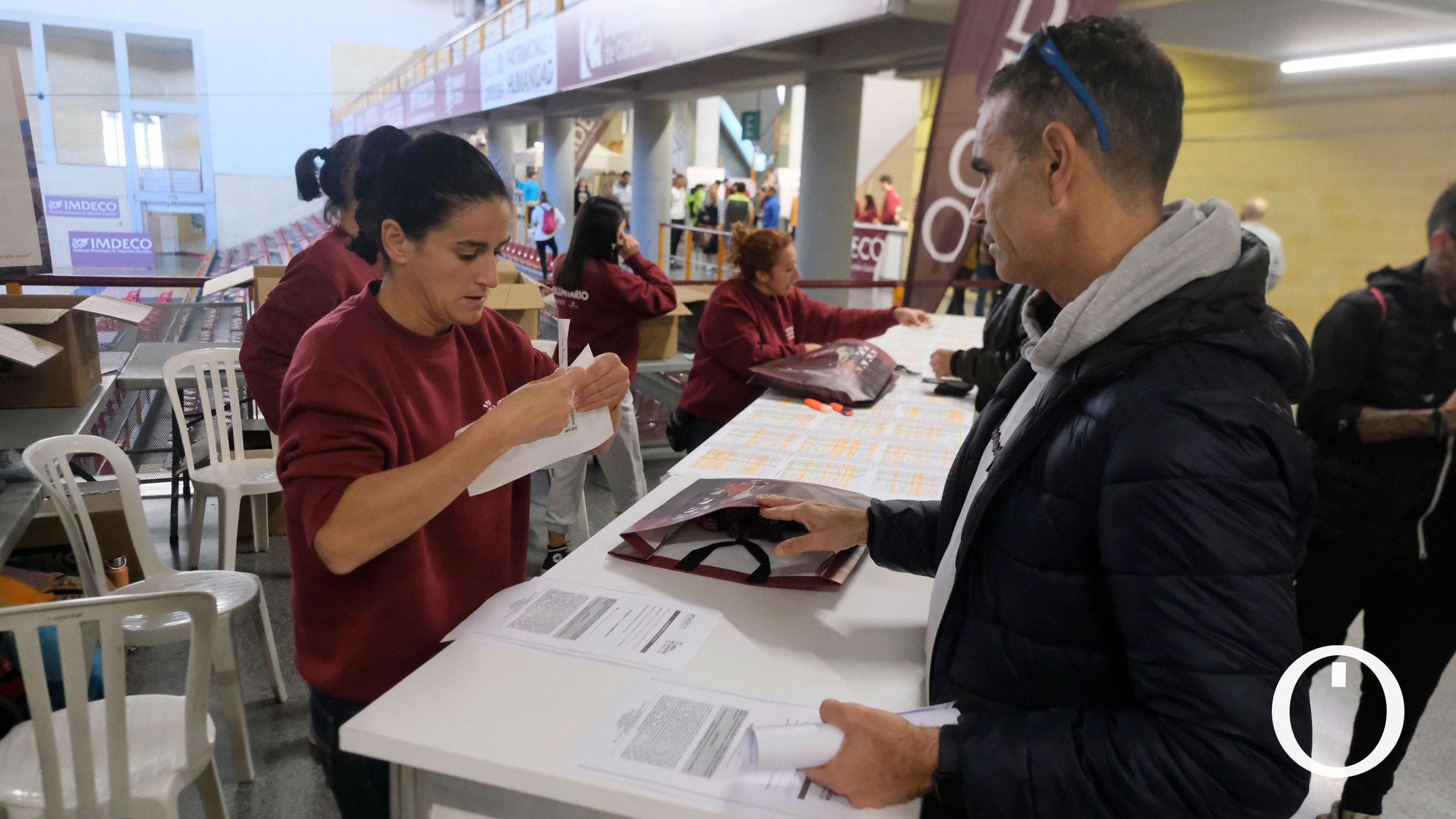 Recogida de dorsales para la Media Maratón de Córdoba