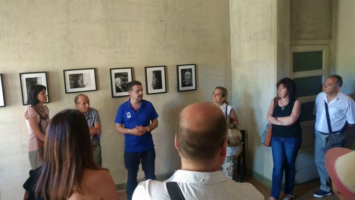 Un momento de la visita a Velintonia