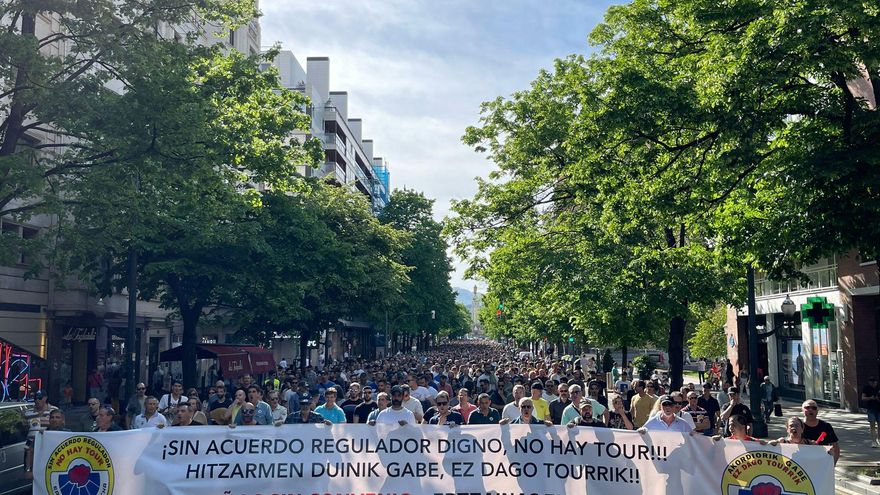 Primer contacto entre los sindicatos de la Ertzaintza ya la nueva plataforma que moviliza por un convenio a miles de agentes