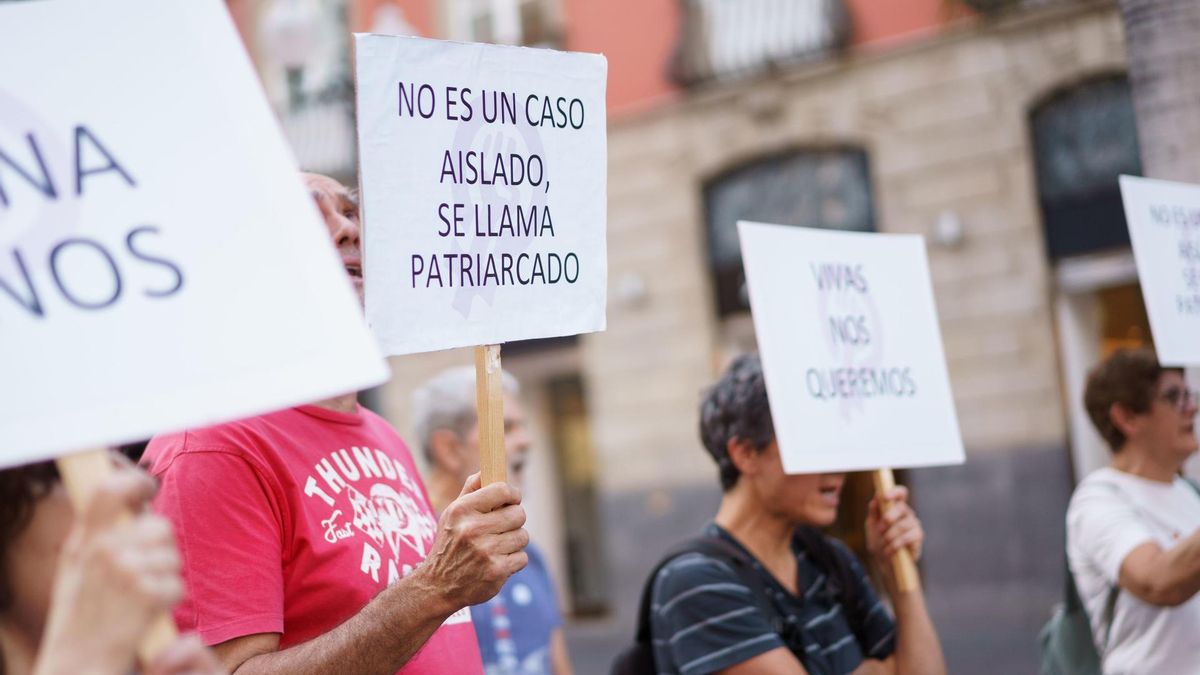 Concentración contra la violencia de género. EFE/Ramón de la Rocha