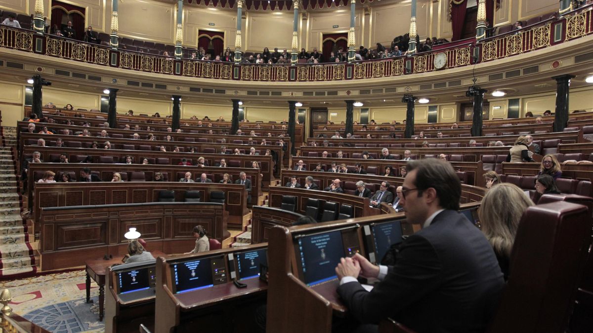 El Congreso rechaza el derecho a decidir de Cataluña con los votos de PP, PSOE y UPyD y la abstención del PSC