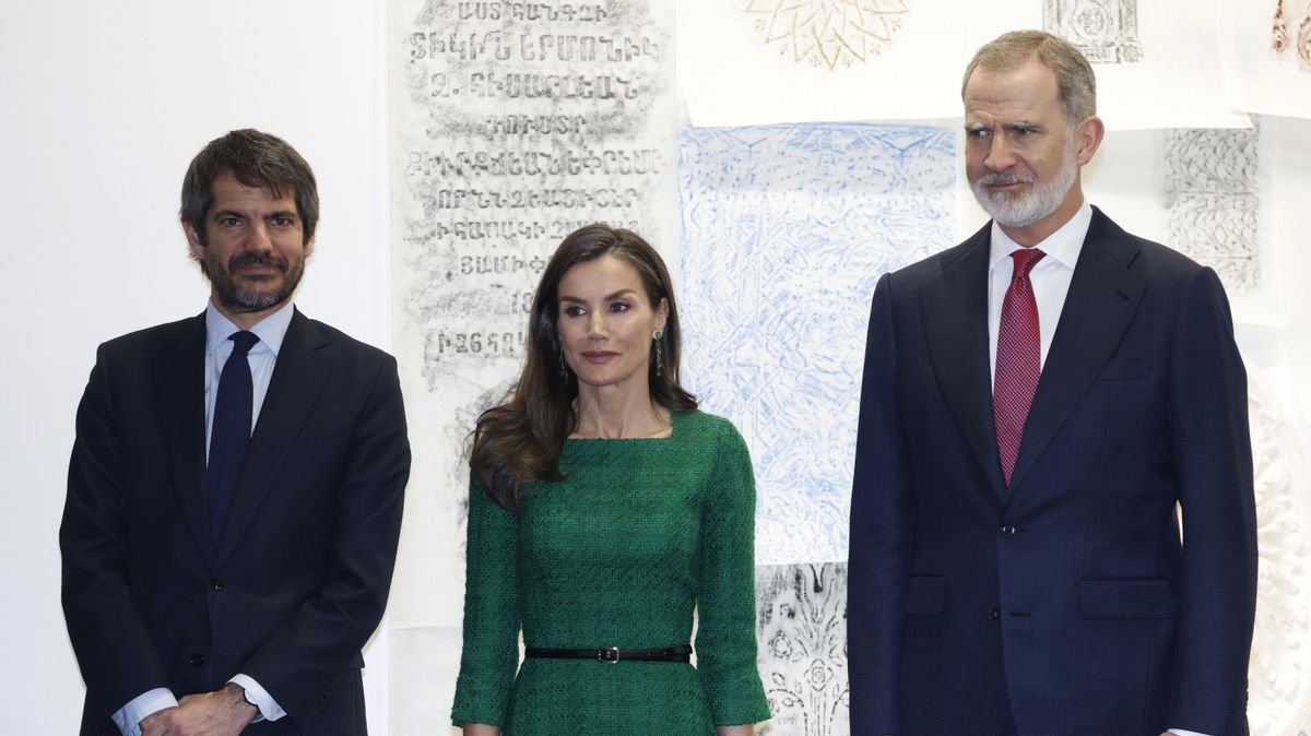 Los galeristas reciben con pitos a Urtasun en ARCO por el IVA cultural: “Se nos identifica con el lujo, pero nos cuesta llegar a fin de mes”