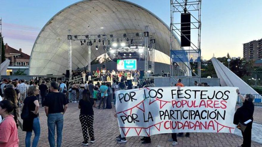 El concejal de Hortaleza, al que pitaron sus vecinos, suspende las Fiestas de Manoteras a tres días de su celebración