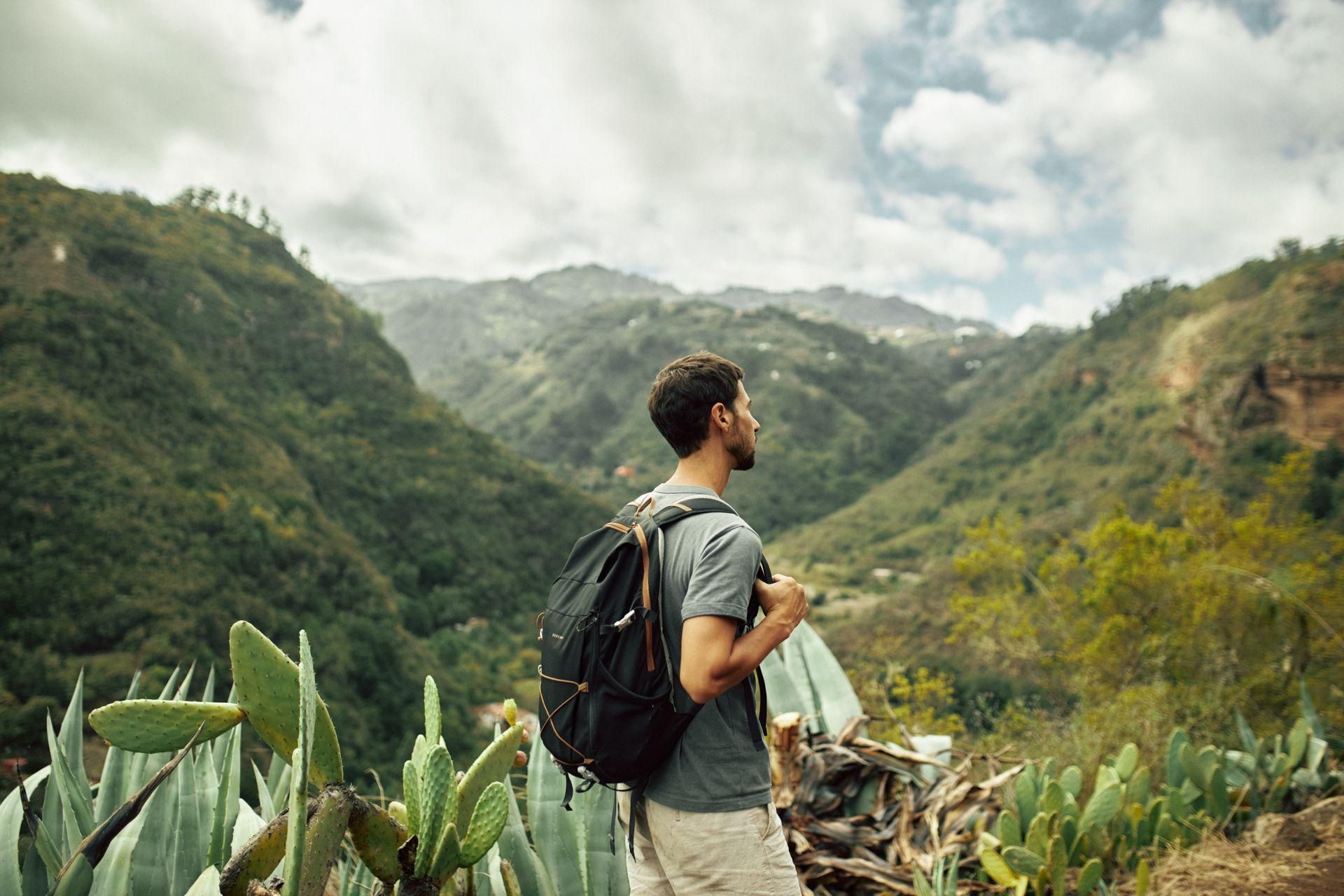 Recorriendo los bellos paisajes del interior de Gran Canaria.