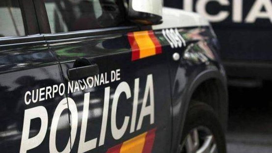 Archivo - Coche de Policía Nacional.