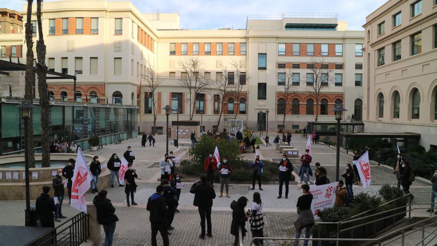 Castells pide a los rectores que escuchen las quejas de los estudiantes respecto a los exámenes presenciales en la Universidad