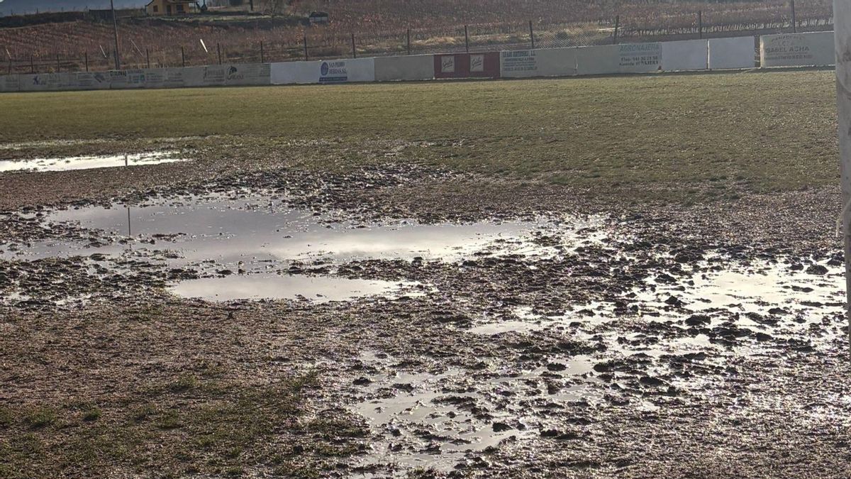 El fútbol en Nájera se sigue jugando en el barro: así lo denuncia el club