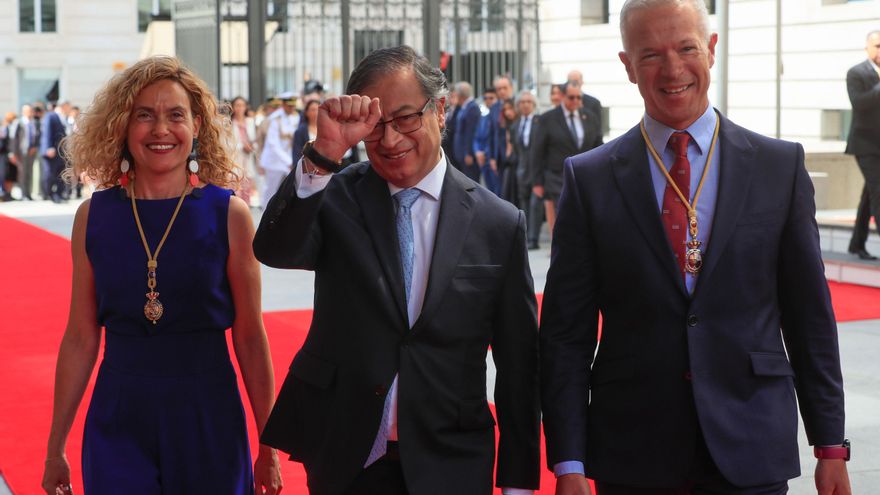 Gustavo Petro: "O cambiamos o nos extinguimos"