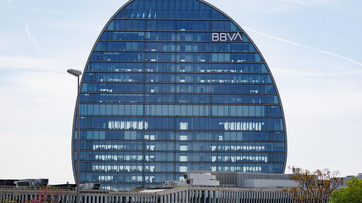 BBVA dispara al 3,8% su previsión de inflación para 2026 por el golpe “intenso y persistente” de la guerra en Irán