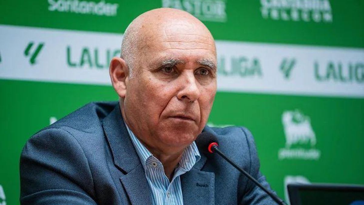Manolo Higuera en rueda de prensa.