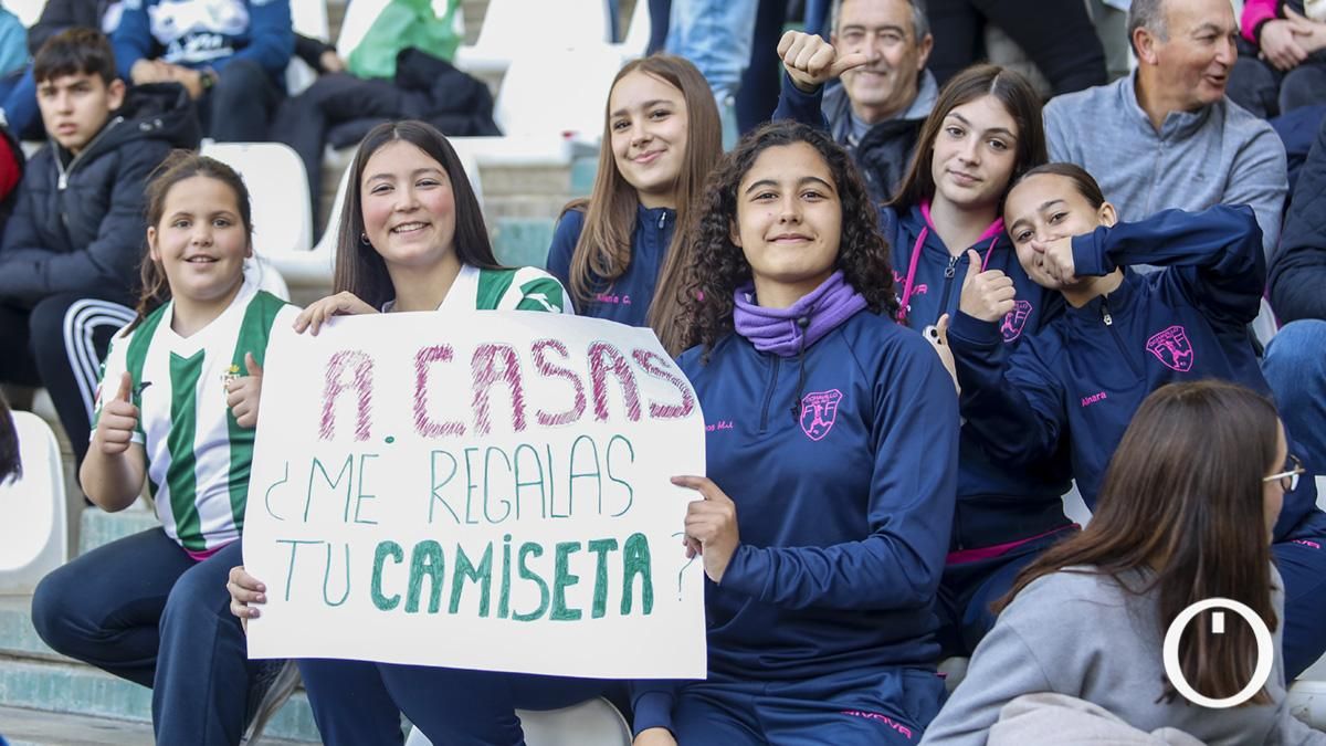 Grada Blanquiverde del Córdoba CF - SD Huesca