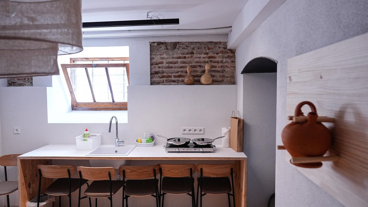 Detalle de la cocina del albergue de peregrinos de Comendadoras