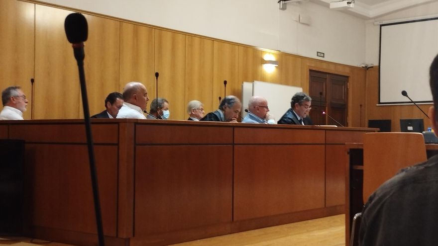 Los consejeros de Sodeva del PSOE e IU sostienen que la fallida pista de esquí de Valladolid se tramitó de forma irregular