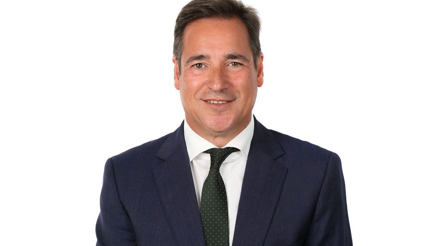 La Diputación de Alicante preselecciona a un exdiputado del PP para dirigir un ente cultural con un sueldo de 58.000 euros