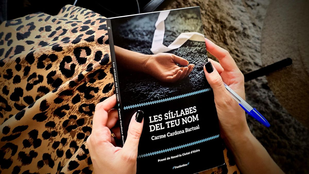 'Les síl·labes del teu nom', premi Ciutat d’Alzira, 2025, és una història plena de tensions i dosis de crítica social.