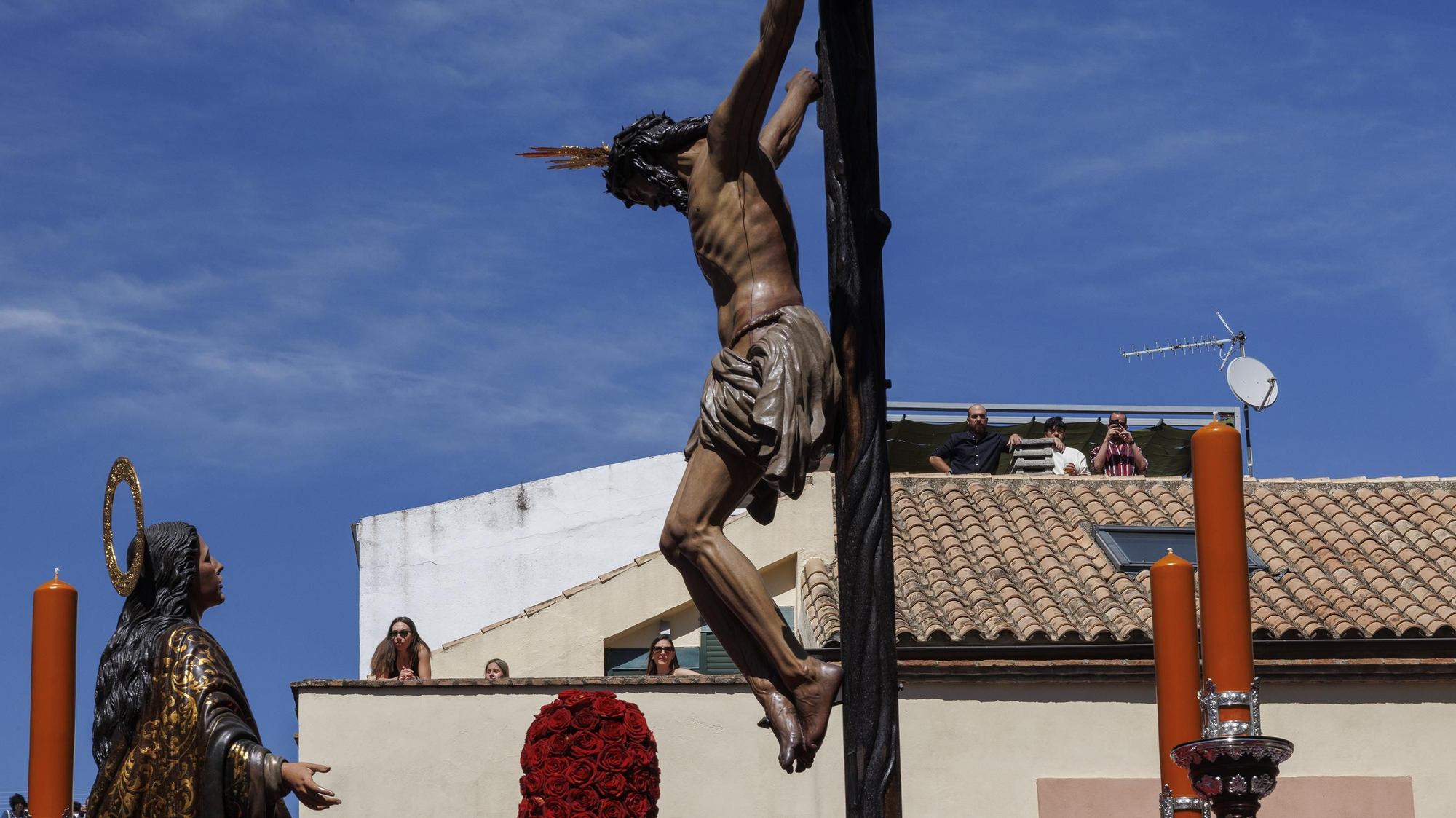 Salida del Cristo de la Buena Muerte dela Iglesia de Santa Marina