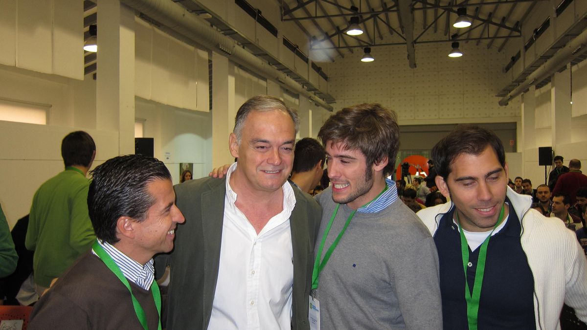 González Pons dice que el PP es un partido de dirigentes "tan honrados como todos"