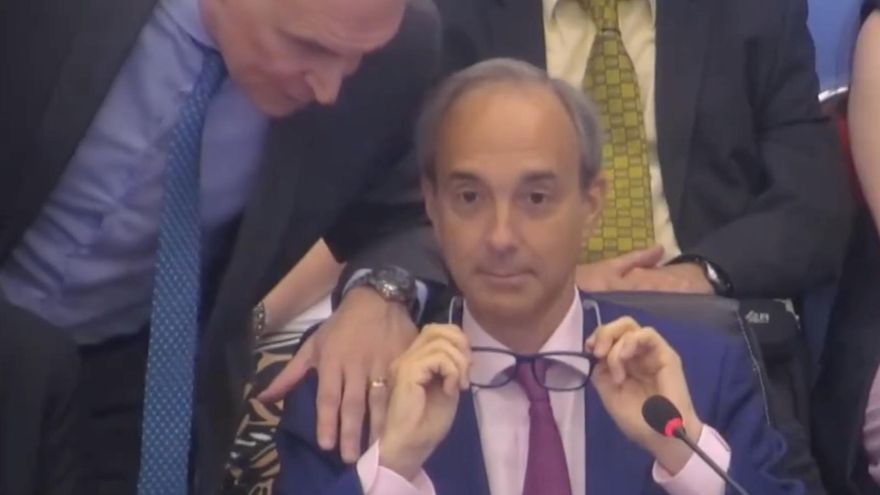 Espert: “No dialogues, vos contestá las preguntas; si no, no terminás más. Y con la izquierda, menos”