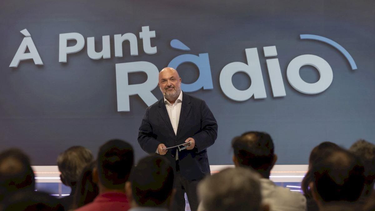 Nacho Cotino, director de À Punt Radio, presenta la programación de la nueva temporada.