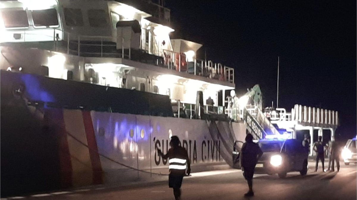Operación antidroga en el Puerto de Tazacorte.