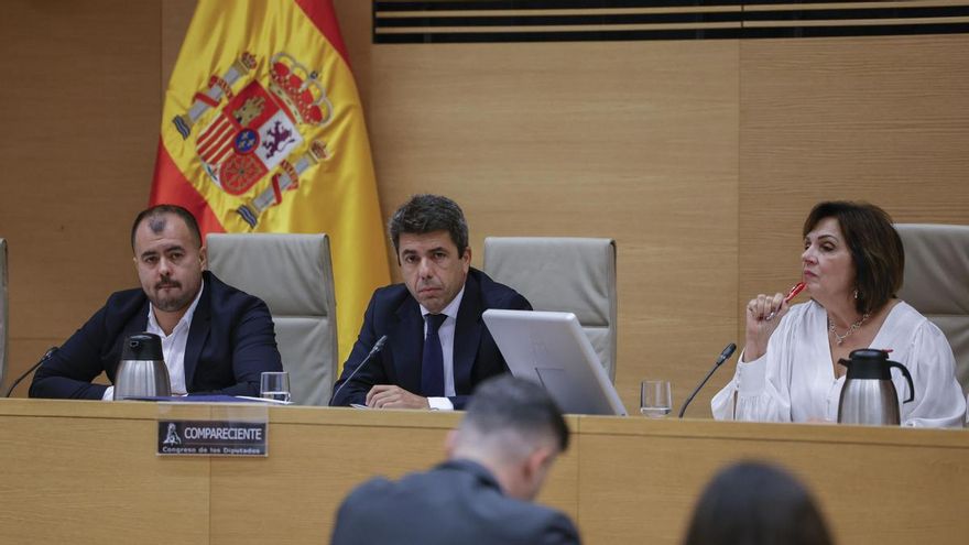 El president de la Generalitat Valenciana en funciones, Carlos Mazón comparece este lunes en la comisión de investigación de la dana del Congreso en Madrid.