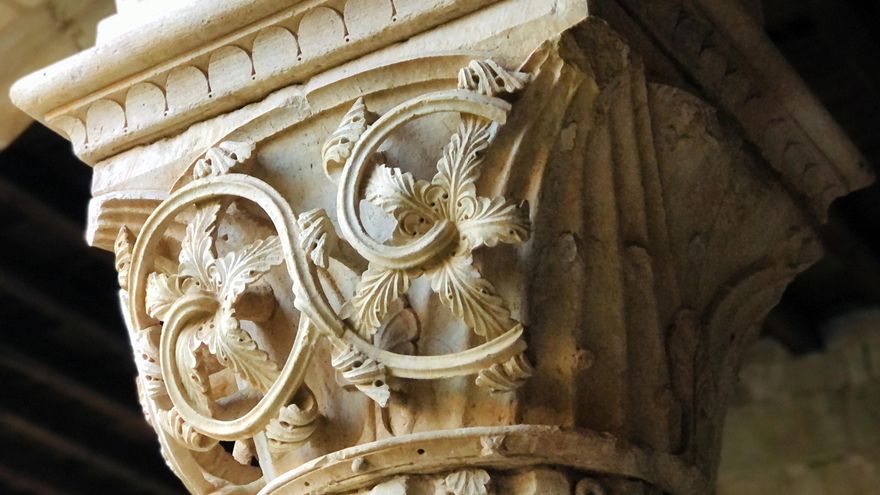 Capitel del monasterio de San Andrés de Arroyo (Santibáñez de Ecla, Palencia)