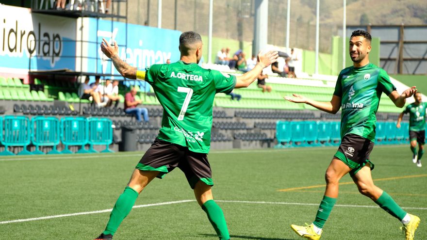 El Atlético Paso se lleva un duelo directo por el Playoff