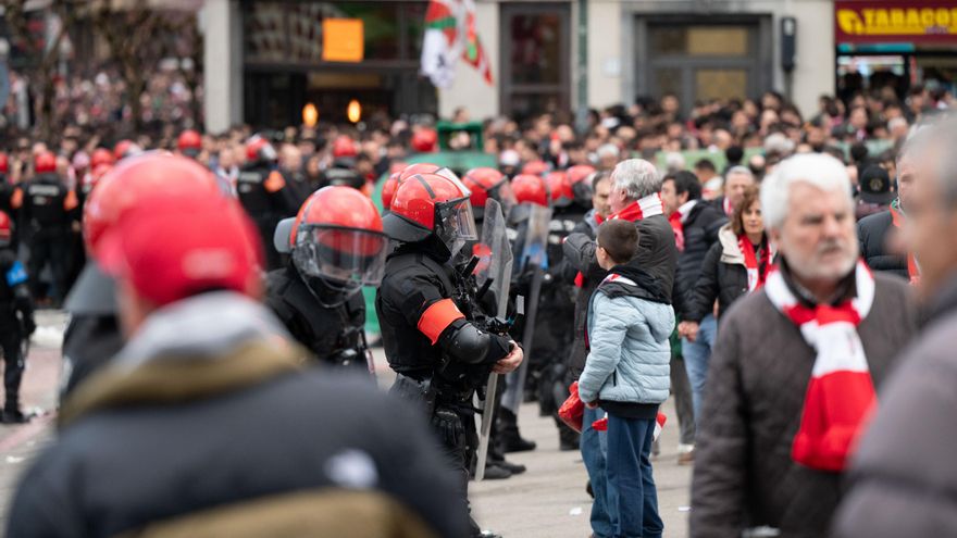 La Ertzaintza y Bilbao, otra vez en alerta por posibles incidentes en un partido europeo del Athletic