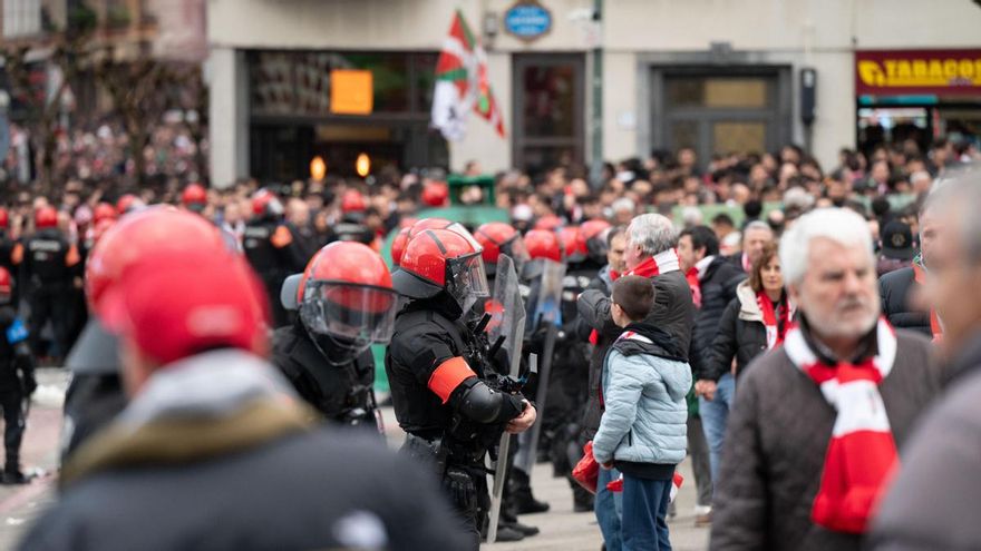 La Ertzaintza y Bilbao, otra vez en alerta por posibles incidentes en un partido europeo del Athletic