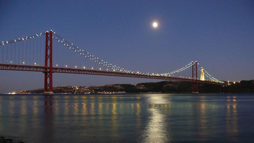 El curioso motivo por el que Lisboa y San Francisco tienen el mismo puente: el icono rojo de hierro