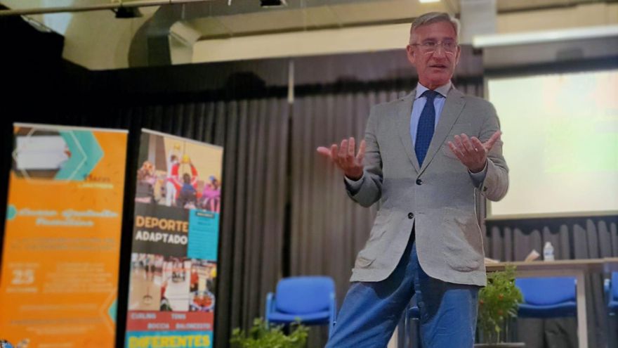 El Gobierno andaluz defiende al delegado educativo que "despreció" al alumnado con necesidades especiales