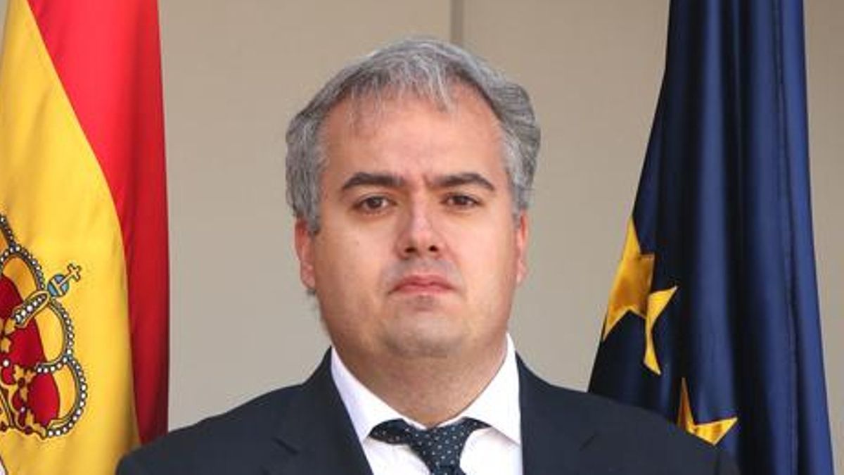 CCOO y UGT exigen la dimisión del secretario general de Política Social por su discurso "xenófobo" en el CES