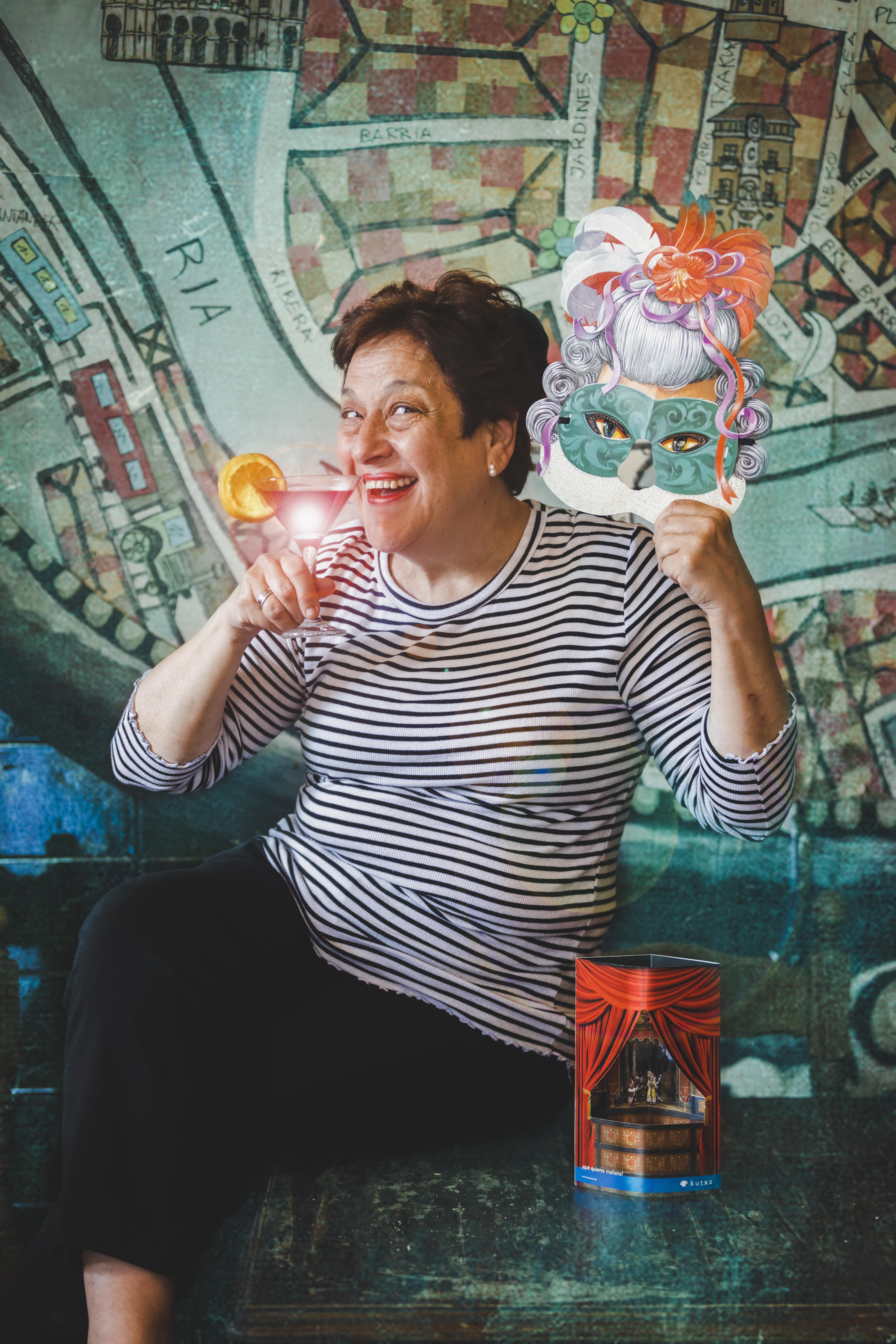 Nati Ortiz de Zarate en el bar Nervión