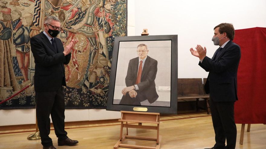 El retrato de Gallardón, obra de María Bisbal