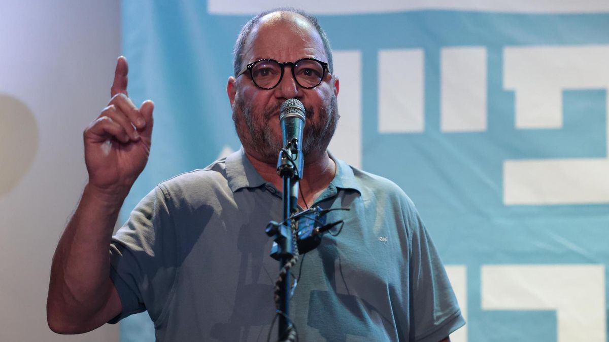 Ofer Cassif en un acto de campaña de la Lista Conjunta, el 5 de octubre de 2026, en Tel Aviv.